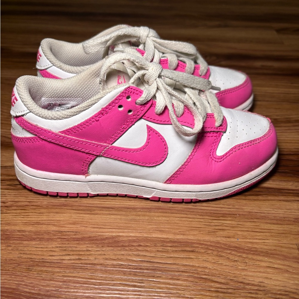 Kids Nike Dunks Low. Pink and White. Size 13.5